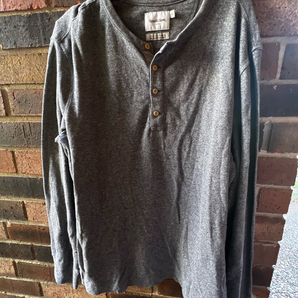 Goodfellow XL standard Henley
